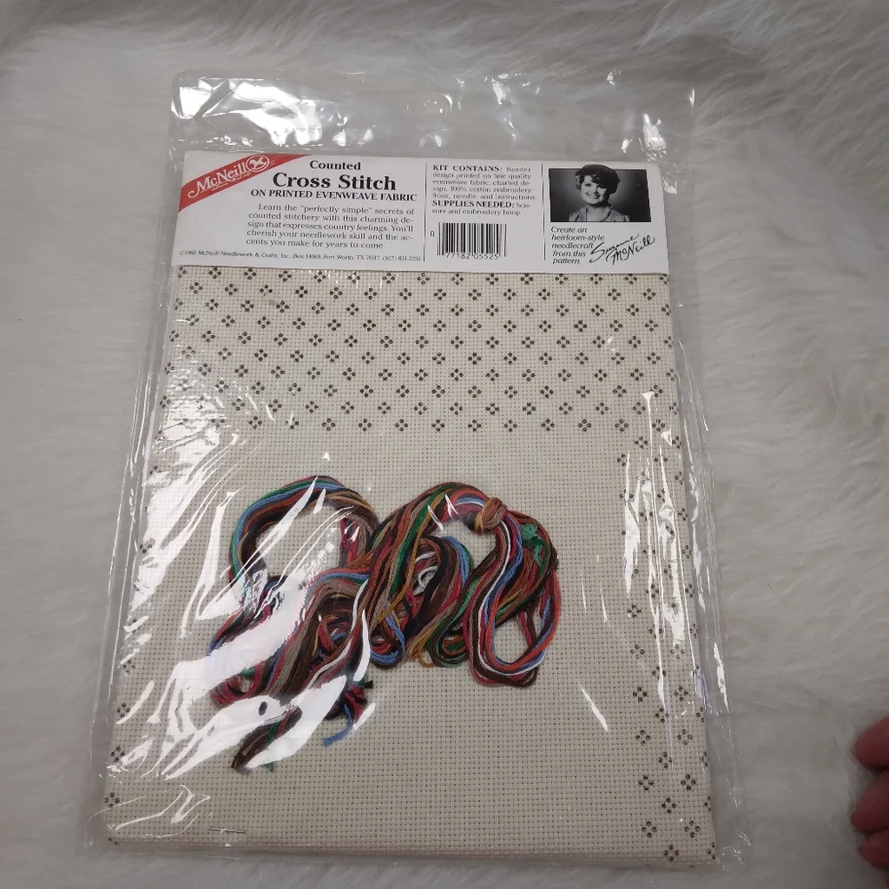 COUNTED CROSS STITCH KIT McNeill 5525, Duck Decoy